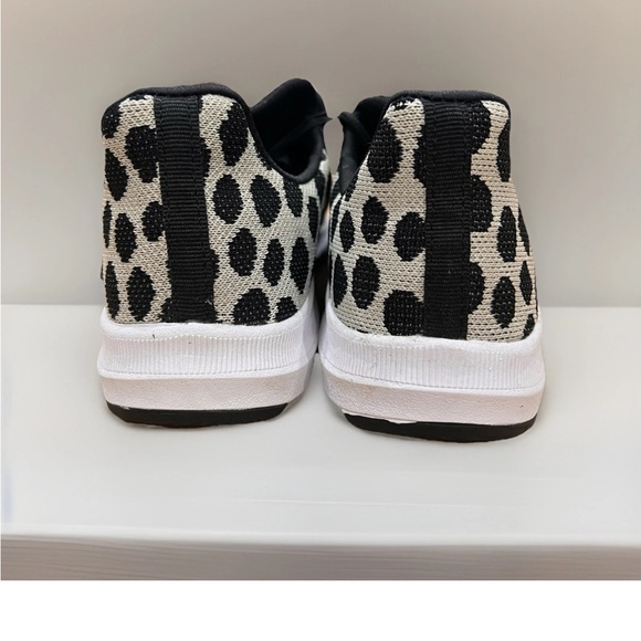 Athletic Works Snow Leopard Shoes Women Size 8.5 - Picture 7 of 11